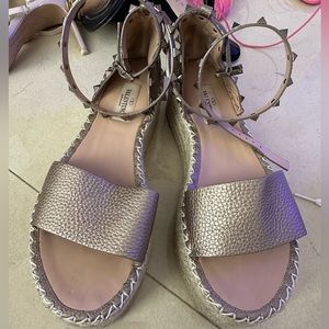 Valentino Rockstud Espadrille